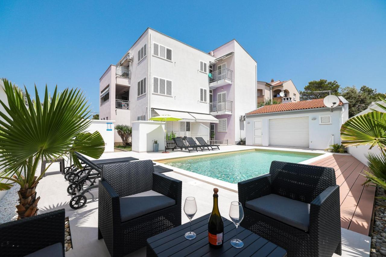 Apartmani Leona بيبينيا المظهر الخارجي الصورة